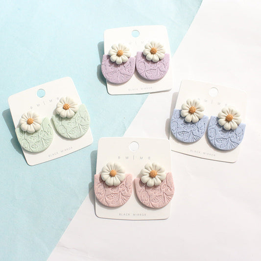 *RTS* Daisy Pastel Drop Studs