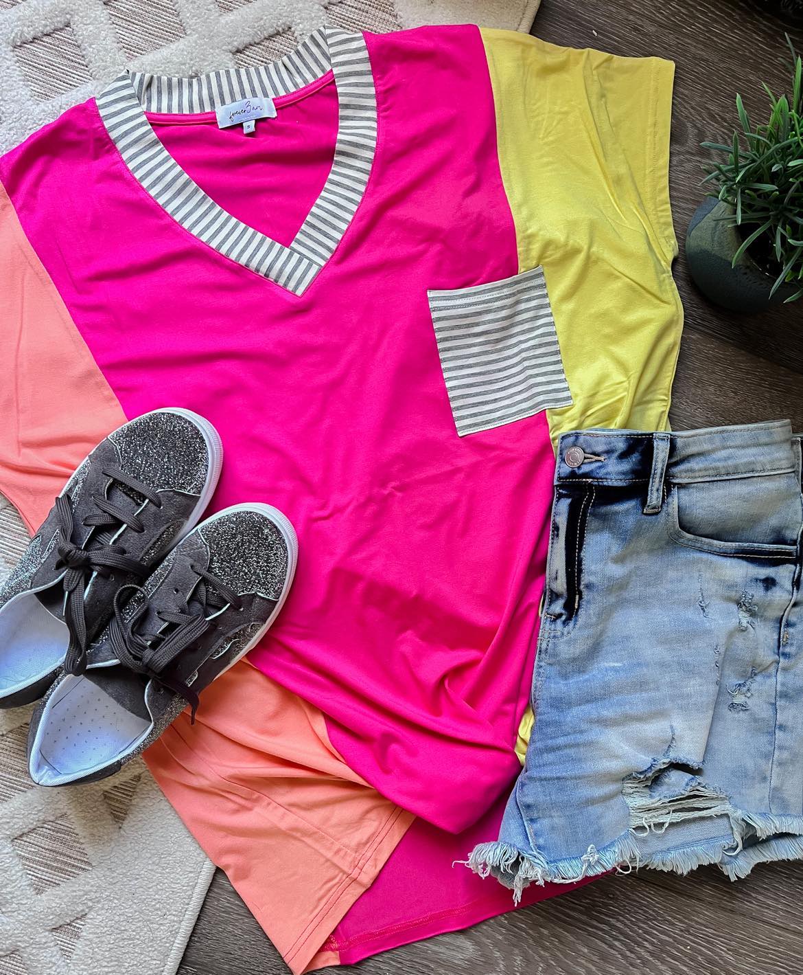 RTS: The Sun-drenched Colorblock Tee-