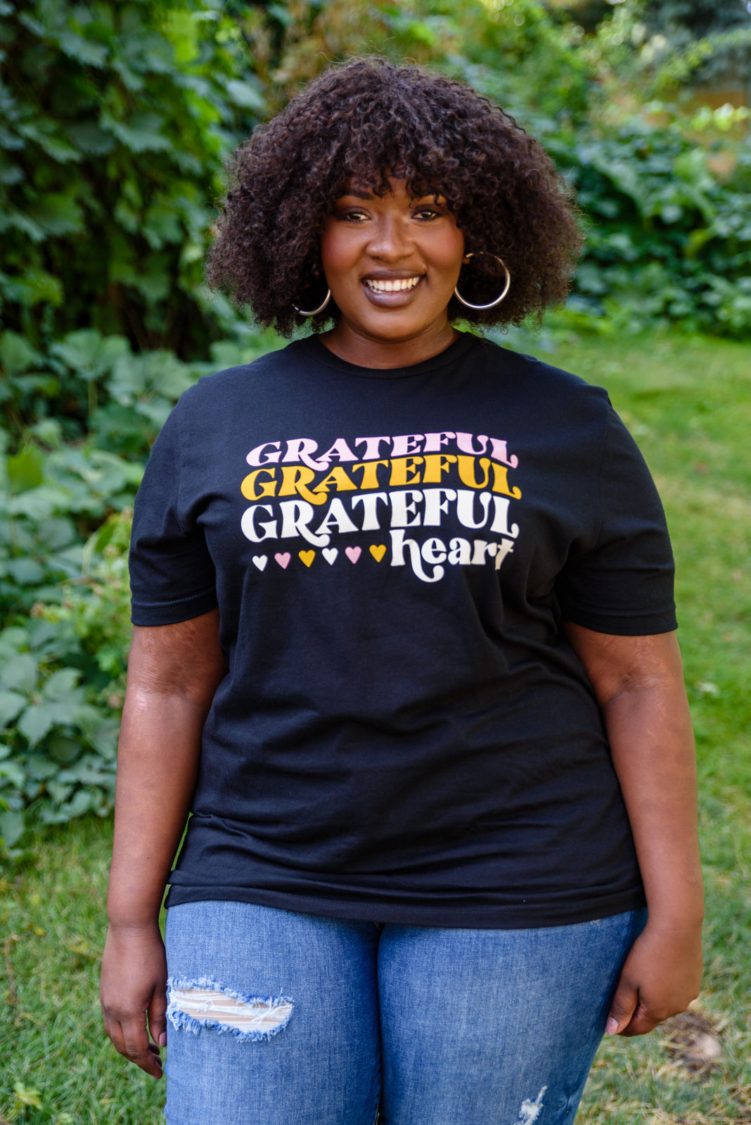 Grateful Heart Graphic T-Shirt In Black - Womens