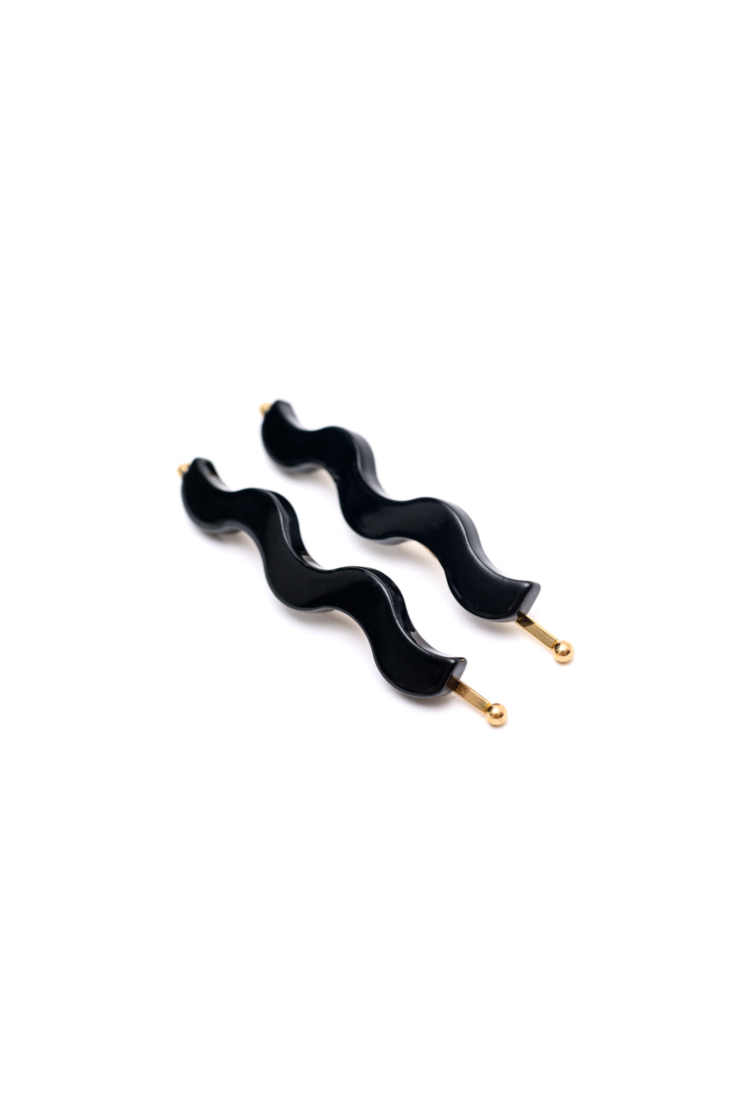 Sleek Waves Hair Clip in Black - OS - Womens