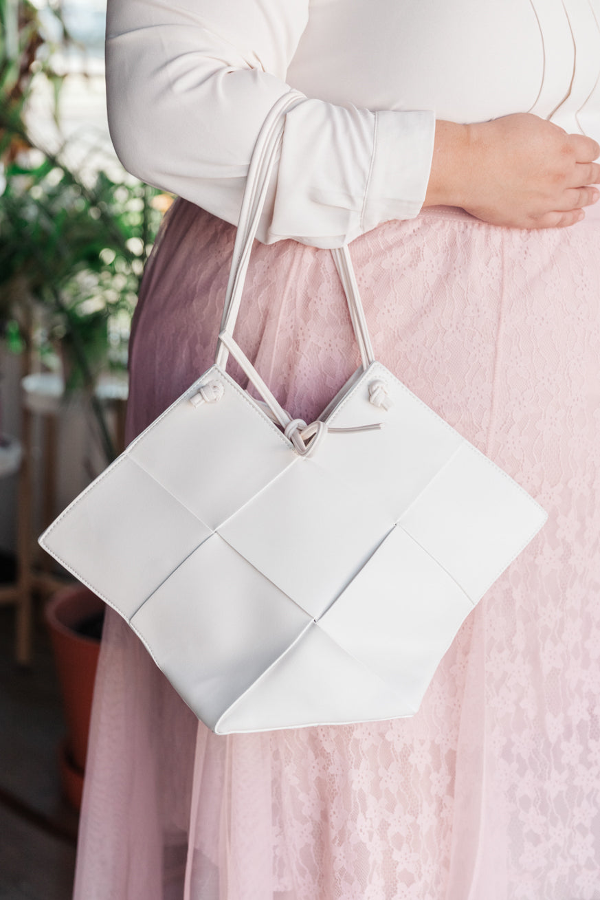 Woven Tote in White - Womens