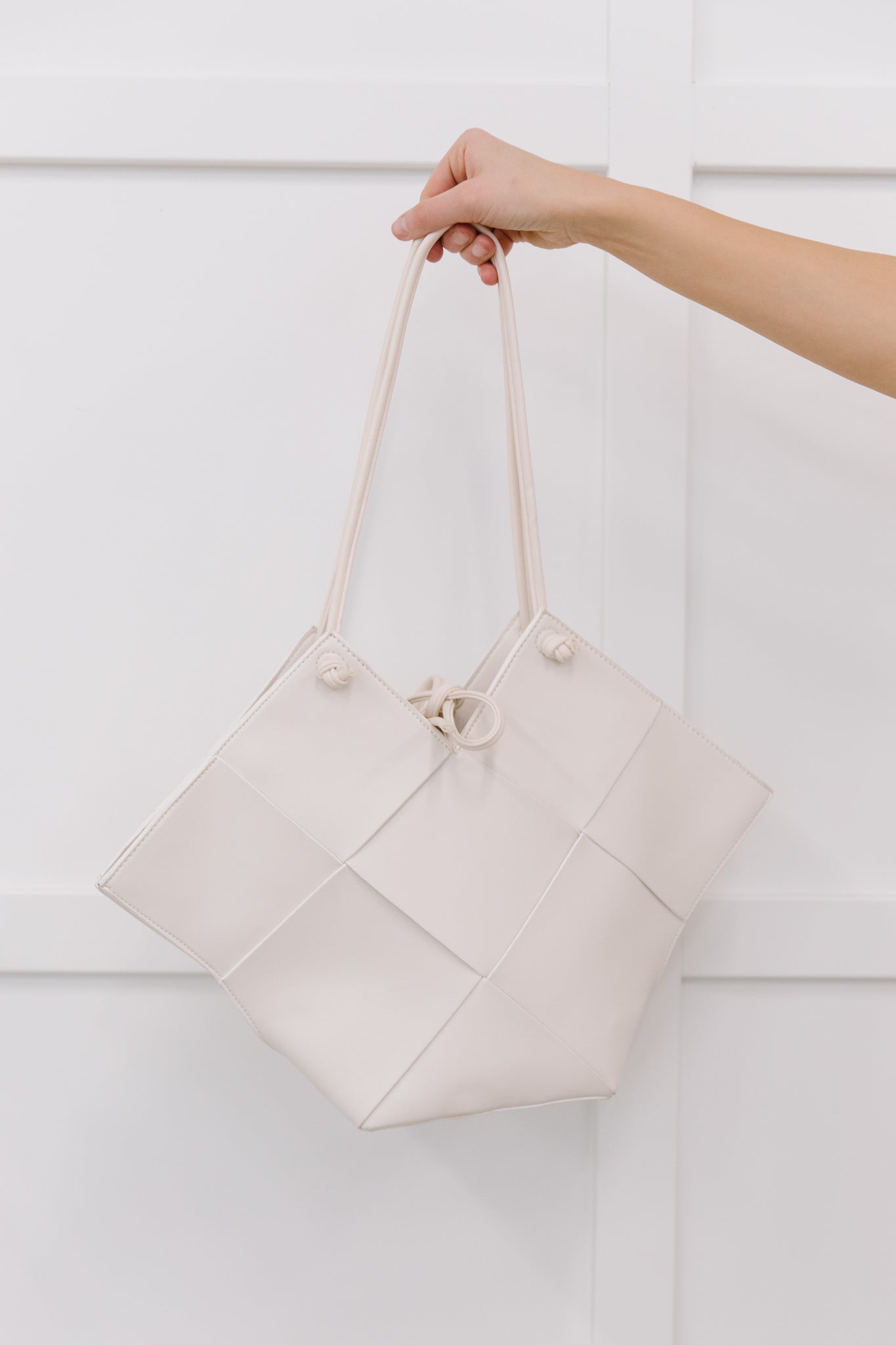 Woven Tote in White - Womens